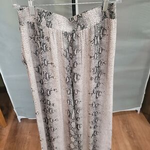 She + Sky Black Cream And Black Snake Print Wide Leg Cropped Pants